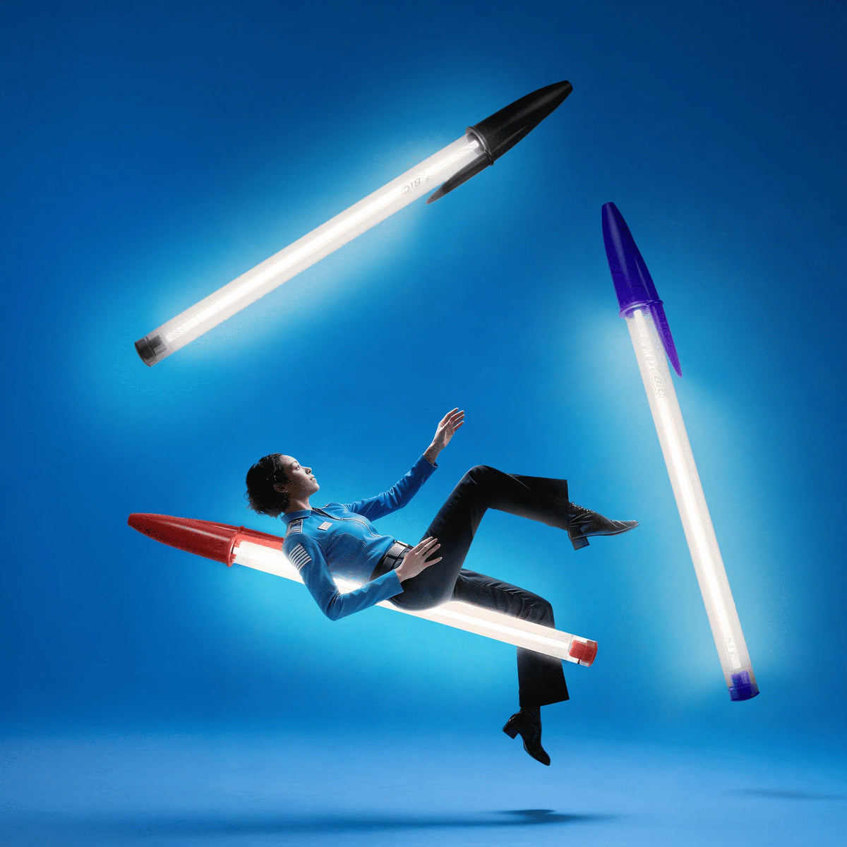 BIC LAMP - BLACK