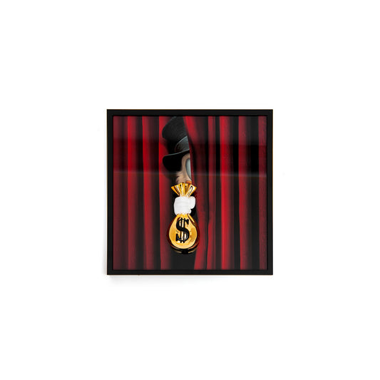MONEY BAG ON STAGE 30X30