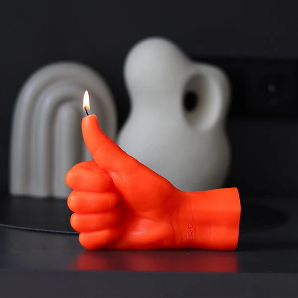 Candele di gesto della mano Pollici In Su